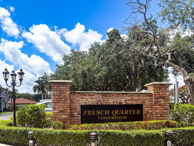 Plantation French Quarter Condo photo 2